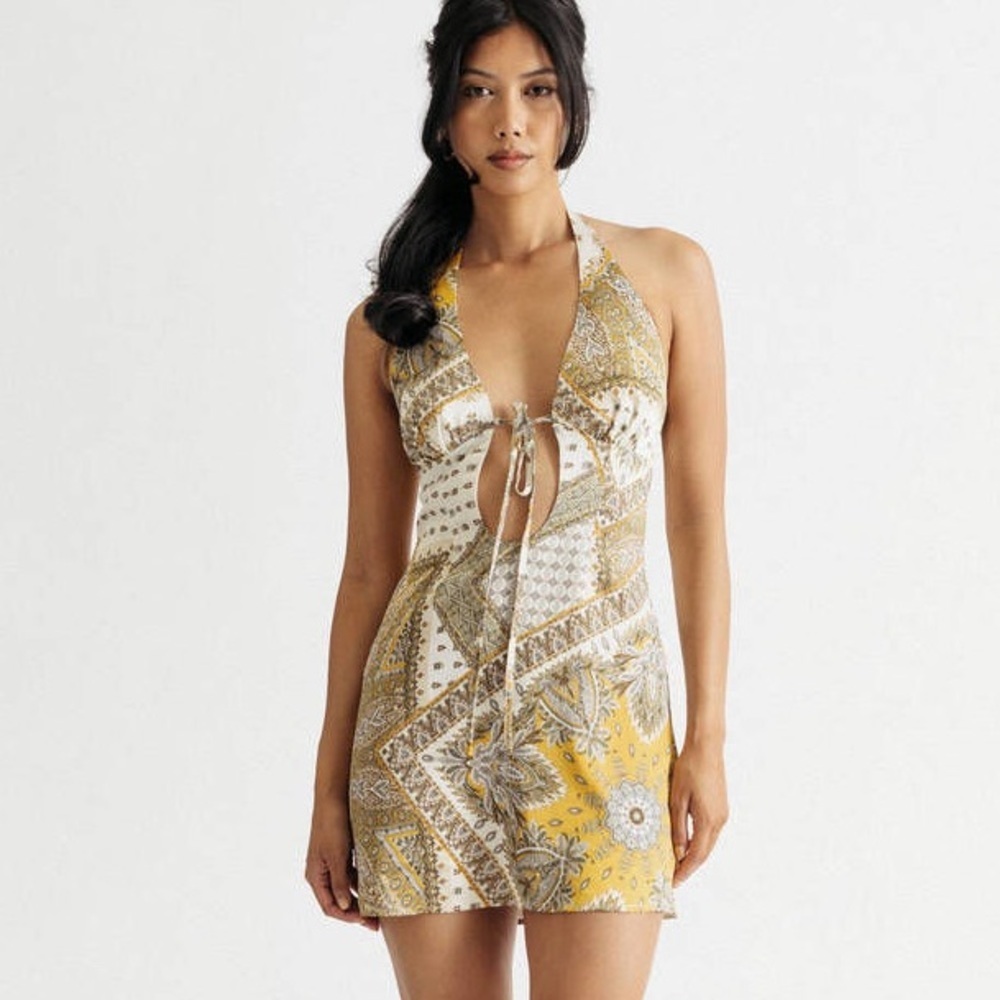 NWT Amazing Lace Paisley Halter Boho Open Back Tie Front Summer Mini Dress